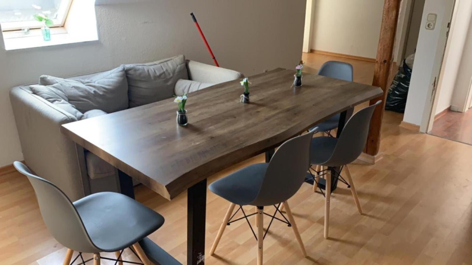 Enger Zimmer In Wohnung, Monteure, Zentral, מראה חיצוני תמונה